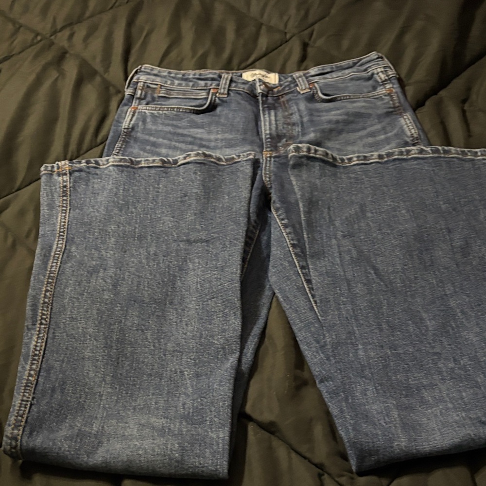 Wrangler Retro Denim Jeans in Light Blue